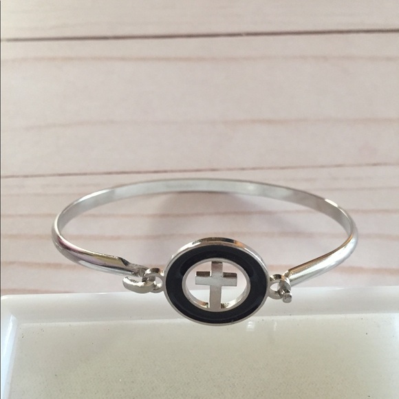 Silver Bangle With Cross Design - Picture 1 of 3
